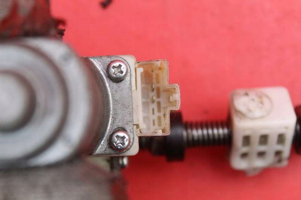 фото №5, Моторчик регулировки сиденье водителя peugeot 4007 07-12