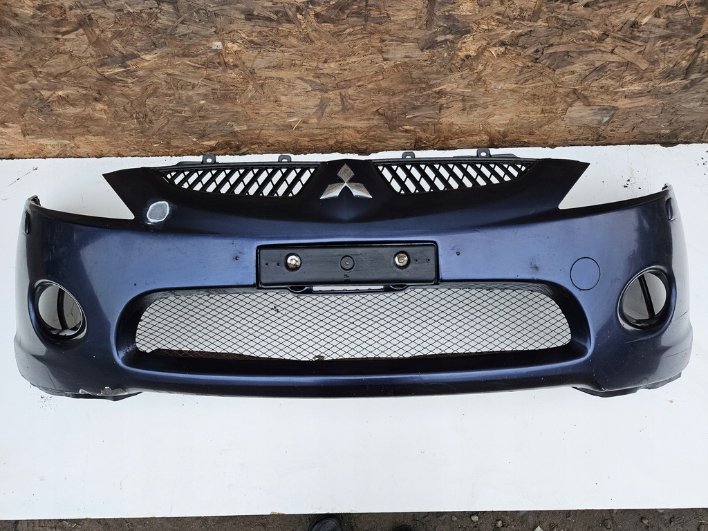 фото №1, Mitsubishi grandis бампер перед передний омыватель