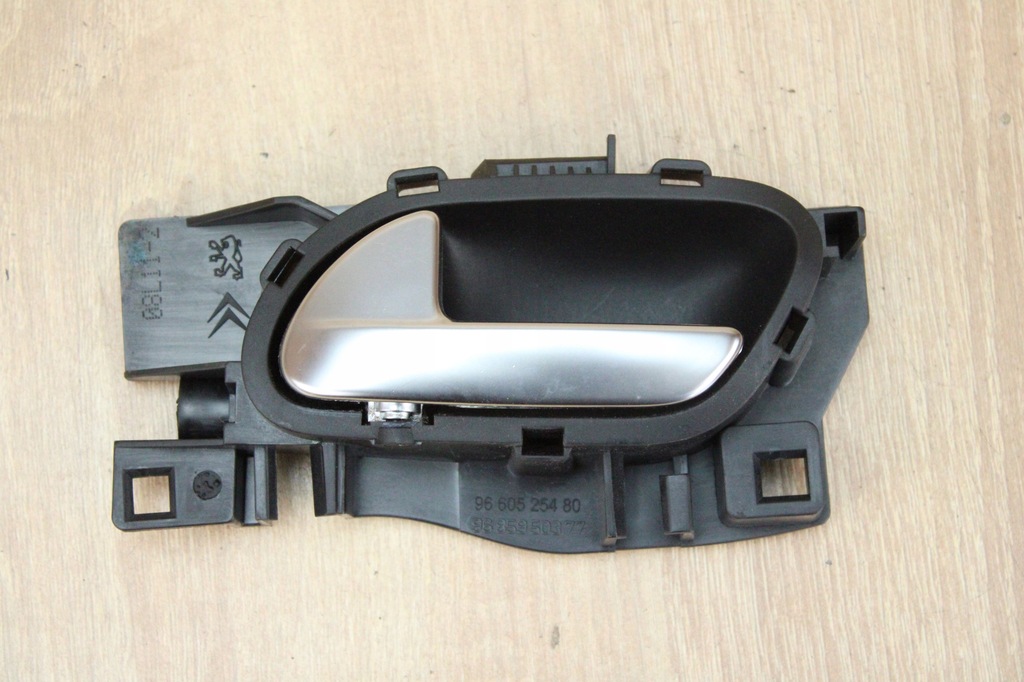 фото №1, Ручка внутренняя левый перед peugeot 508 i