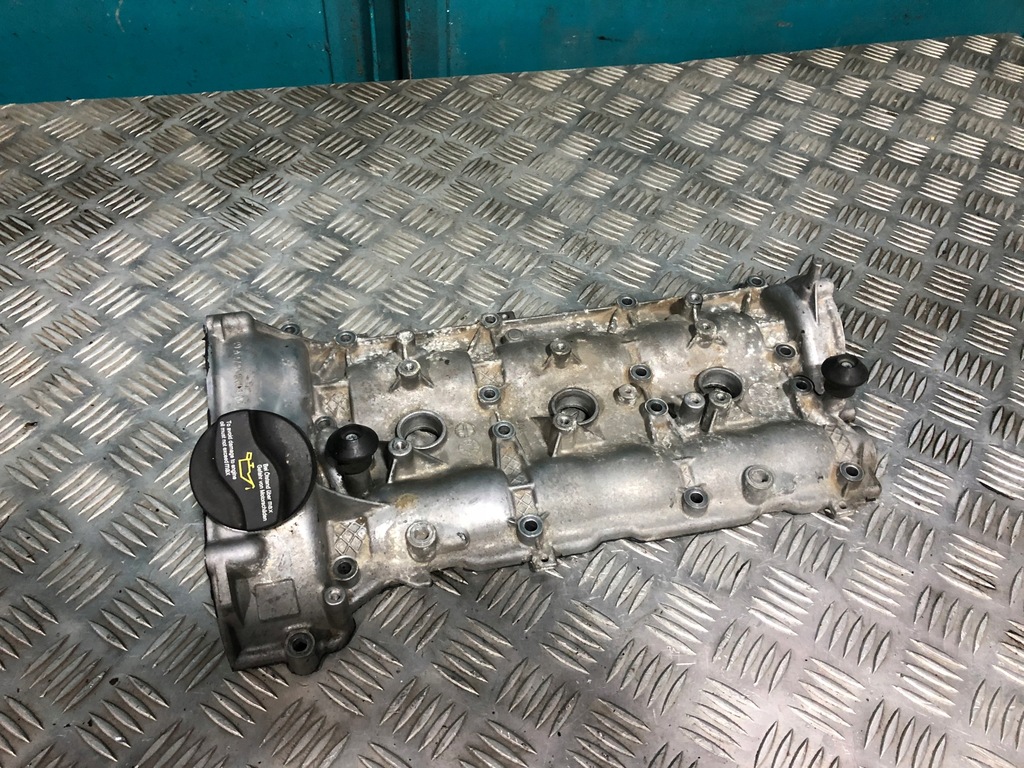 фото №1, Mercedes w211 w164 w251 крышка клапанов m272