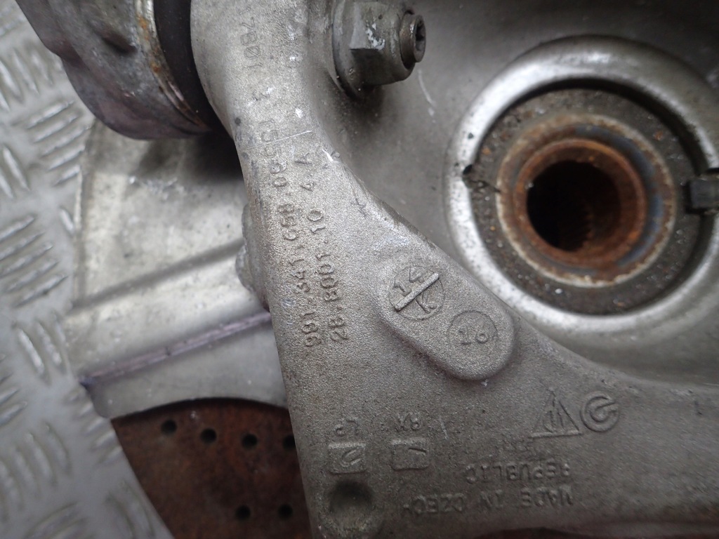 фото №7, Porsche 991 911 4s підвіска перед поворотний кулак важелі диск праве n169