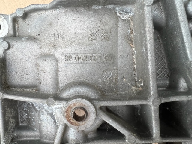 Кронштейн генератора peugeot 2.0 blue hdi 9804333180 Недорого