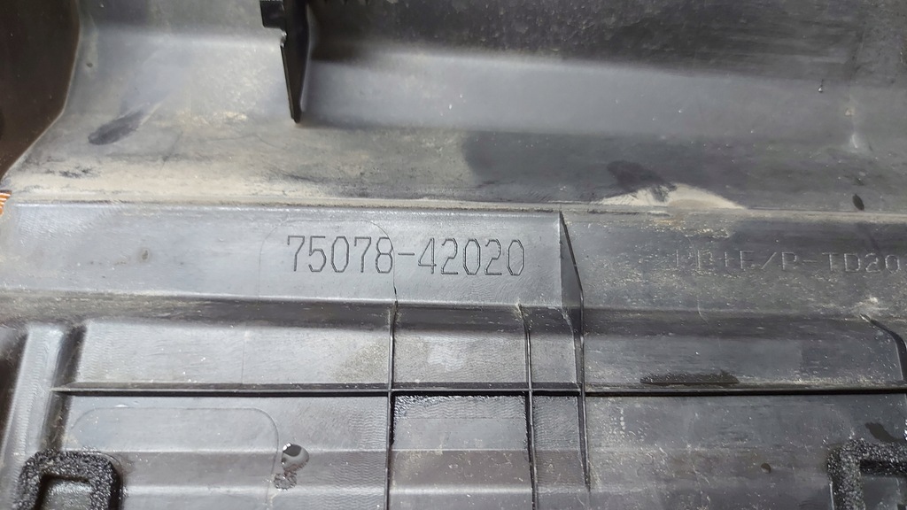 фото №14, Молдинг дверь левый задняя toyota rav4 iv 15-19