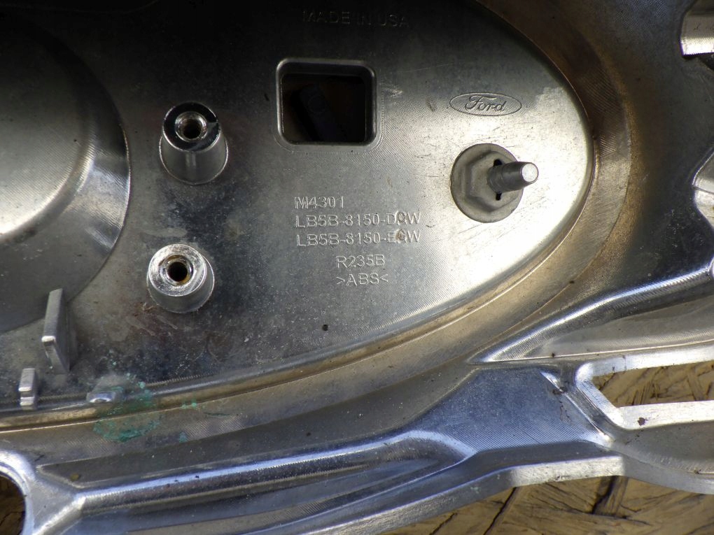 фото №9, Ford explorer vi 6 platinium 19- решітка радіатора решітка радіатора