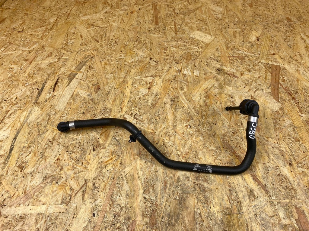 Патрубок труба шланг води mercedes w177 w247 w118 a1775014300 Оригінал