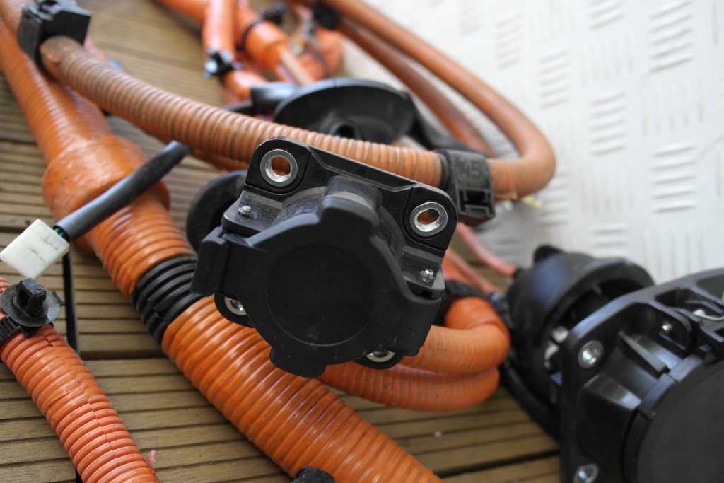 фото №5, Mitsubishi outlander iii 18- 2.4 phev кабели зарядное устройство разъём зарядки kpl