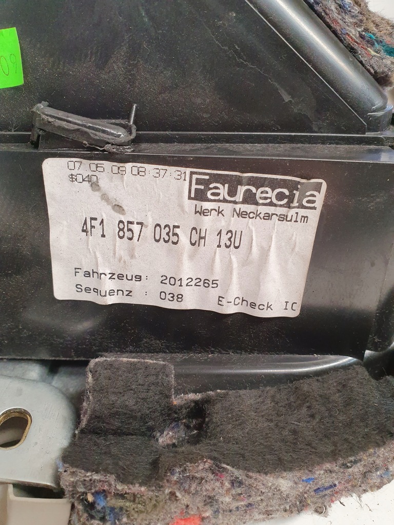 фото №6, Бардачок пассажира audi a6 c6 4f1857035ch светлый