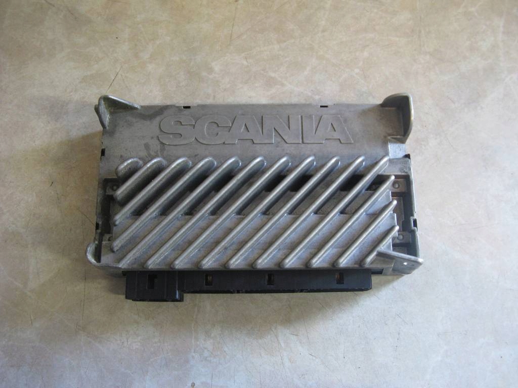 фото №1, Scania r 420 бортовой компьютер блок управления модуль света cuv 1540437