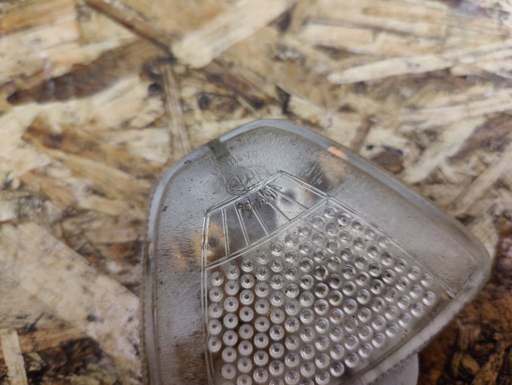 фото №2, Лампа салону dacia 1300