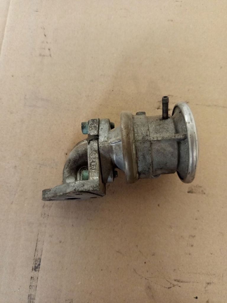 фото №1, Audi a4 b6 00- 2.4 v6 клапан egr 078131102