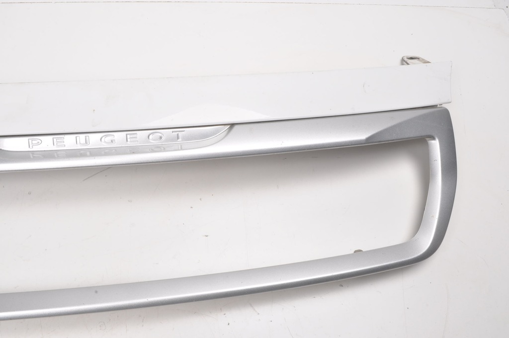 фото №4, Peugeot partner ii lift решётка радиатора решётка радиатора 9810964477