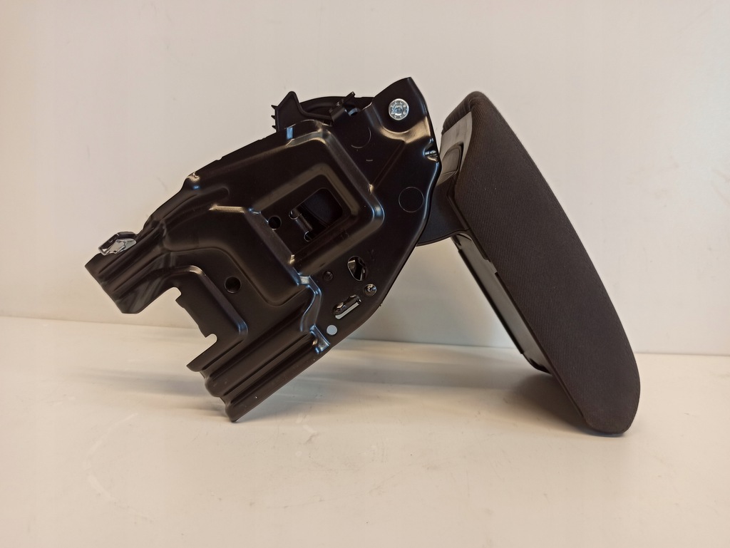 фото №5, Підлокітник audi a4 b8 8k0864283