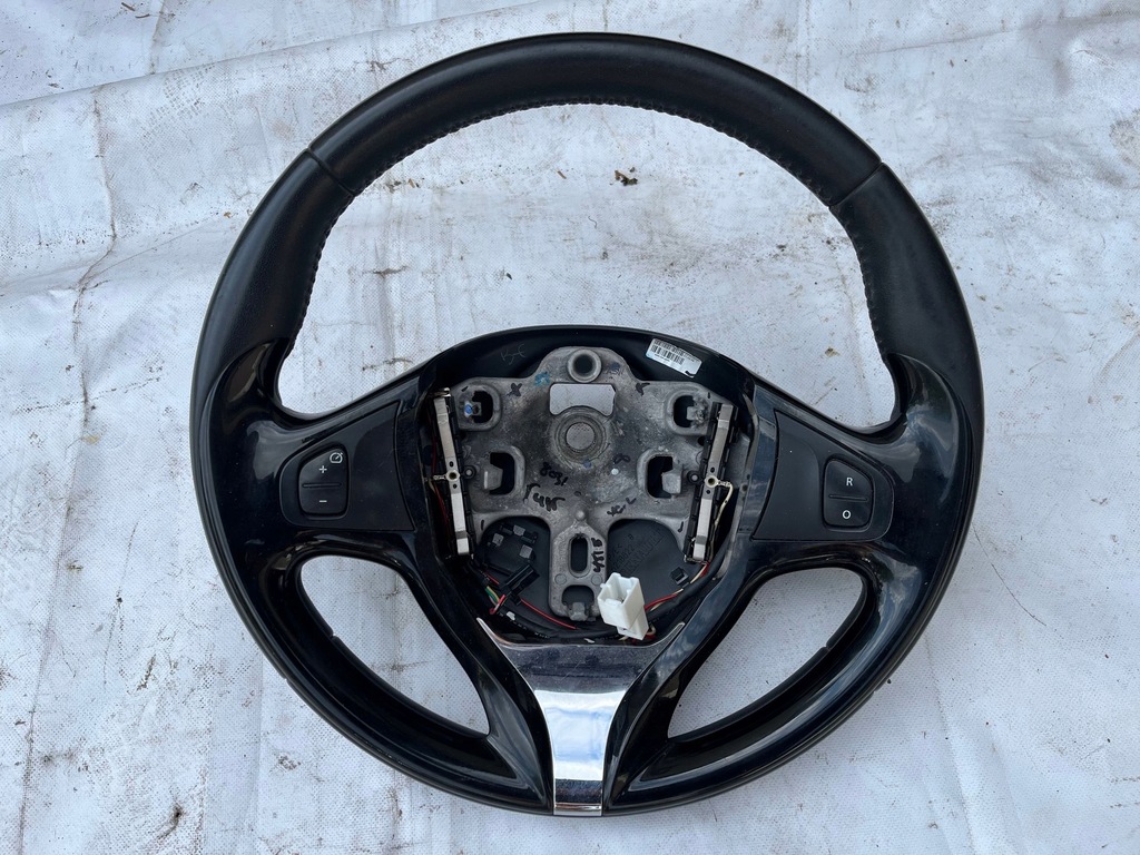 фото №1, Воздуховод многофункциональный renault clio iv 985105453r