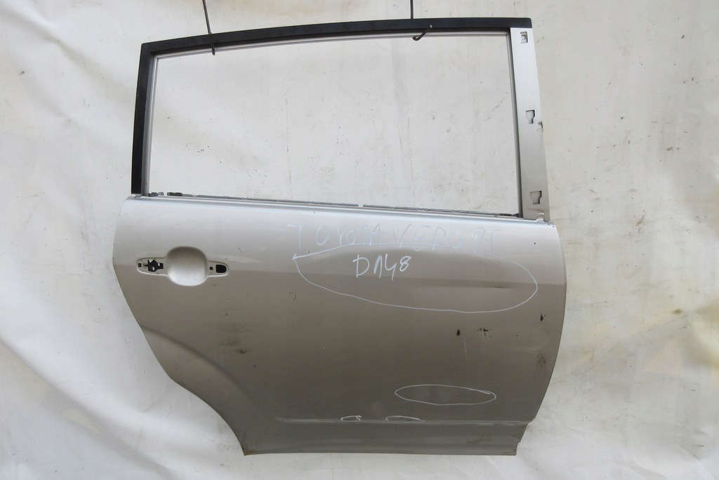 фото №1, Toyota corolla verso дверь правый задняя