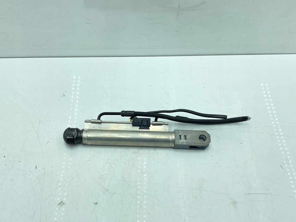 фото №1, Bmw 4 f32 f33 2015 засувка дах складного