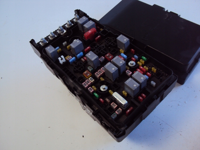 фото №5, Коробка предохранителей jeep cherokee kl 2.2d 13-