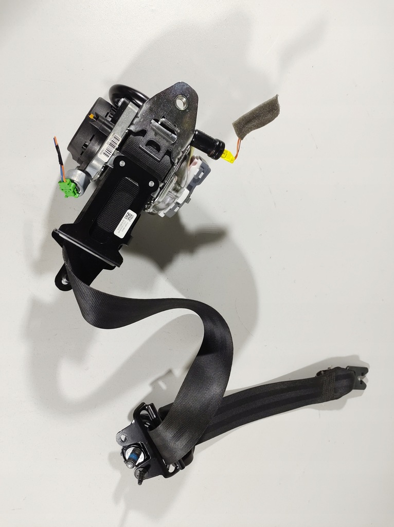 фото №16, Pas безпеки wystrz volvo оригінальний номер 616155800