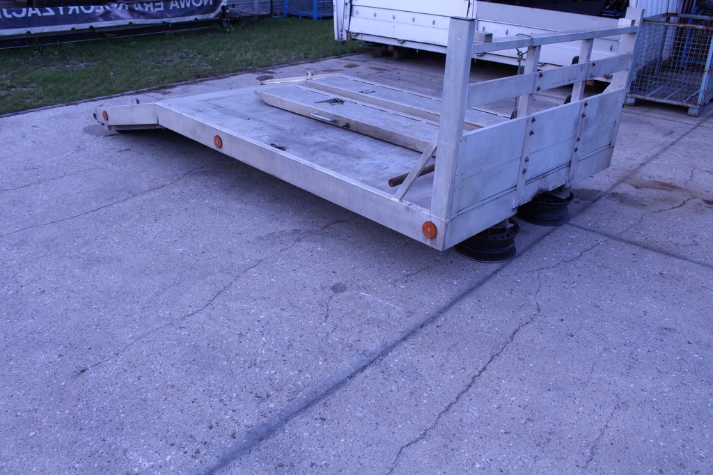 фото №8, Платформа najazd обшивка maxity cabstar