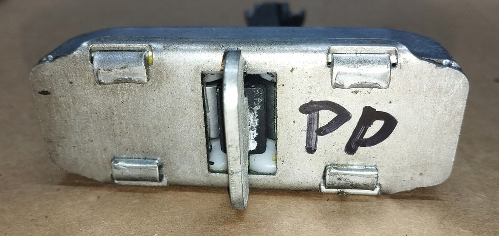 фото №4, Mazda rx8 rx-8 обмежувач відбійник двері правий перед права сторона anglik rhd