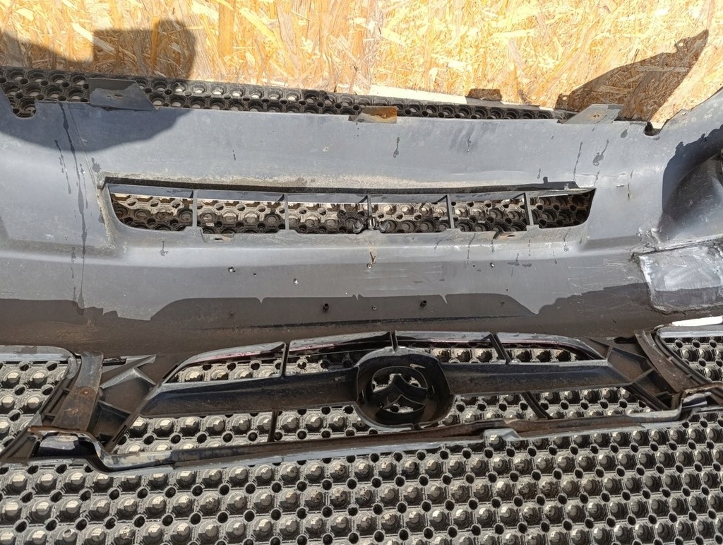 фото №8, Mazda tribute бампер перед противотуманные фары