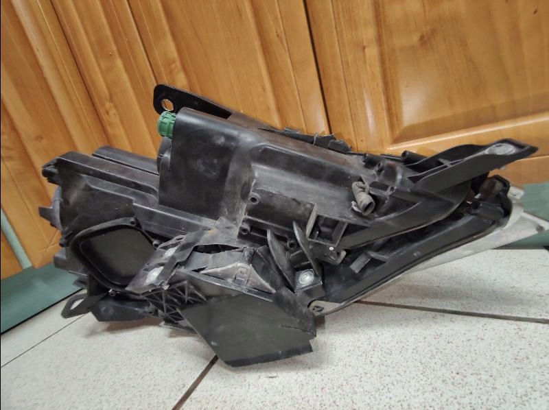 фото №15, Лампа передняя перед lancia delta iii линза led