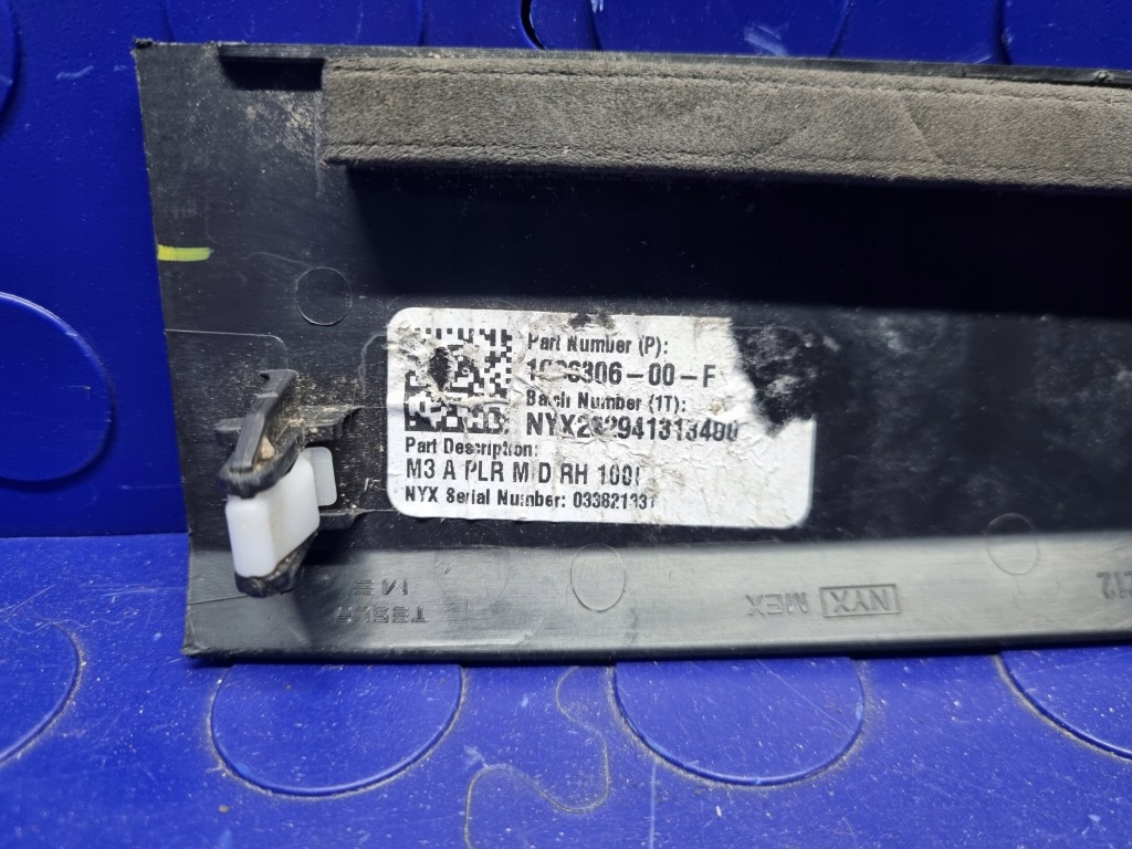 Захист заглушка стійка tesla model 3 оригінал 1086306-00-f Київ