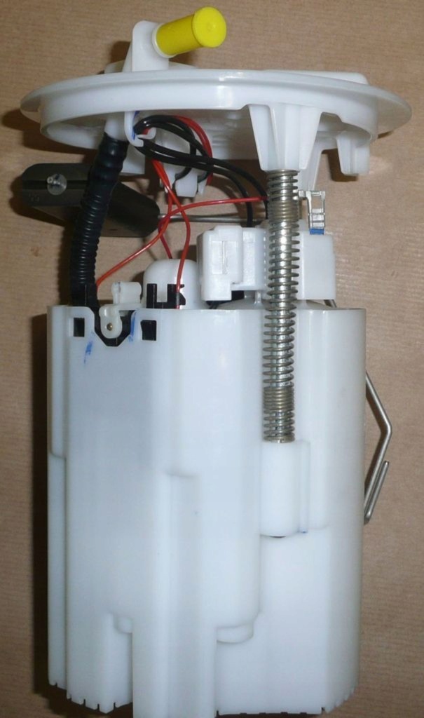 Насос топлива kpl.r twingo iii 1.0sce 172024944r af Доставка