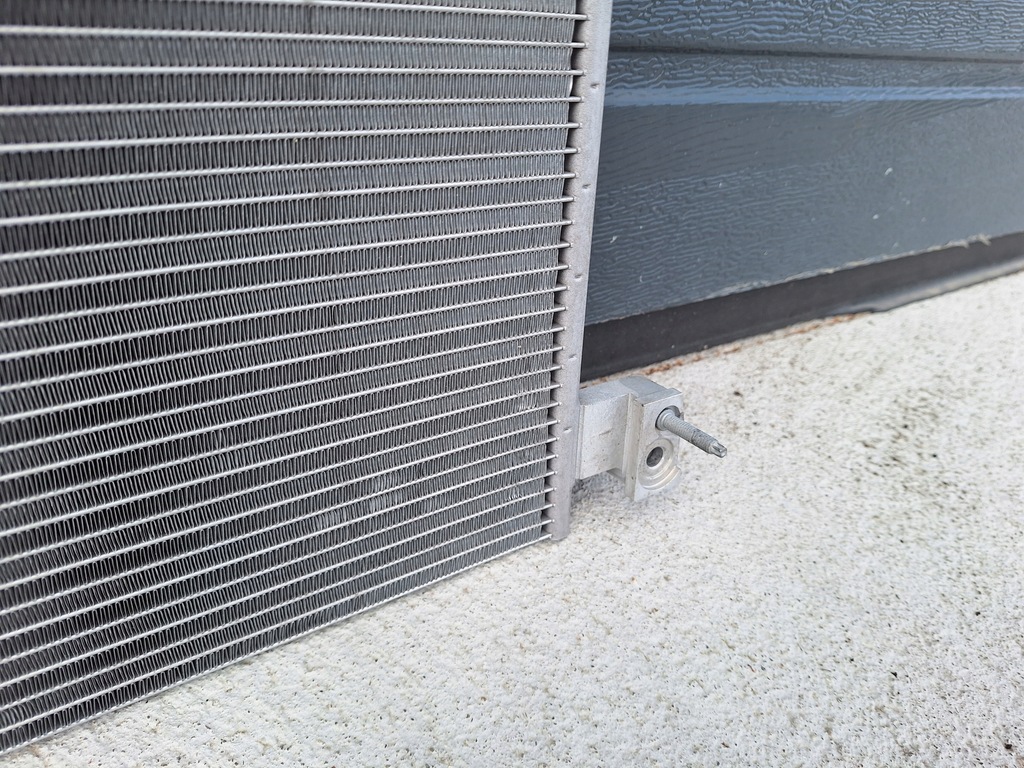 фото №9, Mercedes s w223 amg радиатор кондиционера