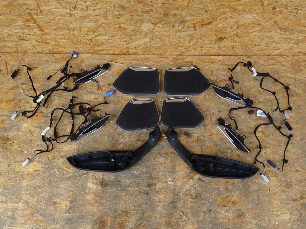 фото №1, Audi q3 8u lift подсвечиваемые ручка решётки ручки bose комплект