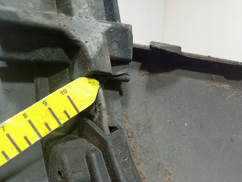 фото №6, Audi q5 i 8r 08- спойлер накладка нижня бампера перед 8r0807061c