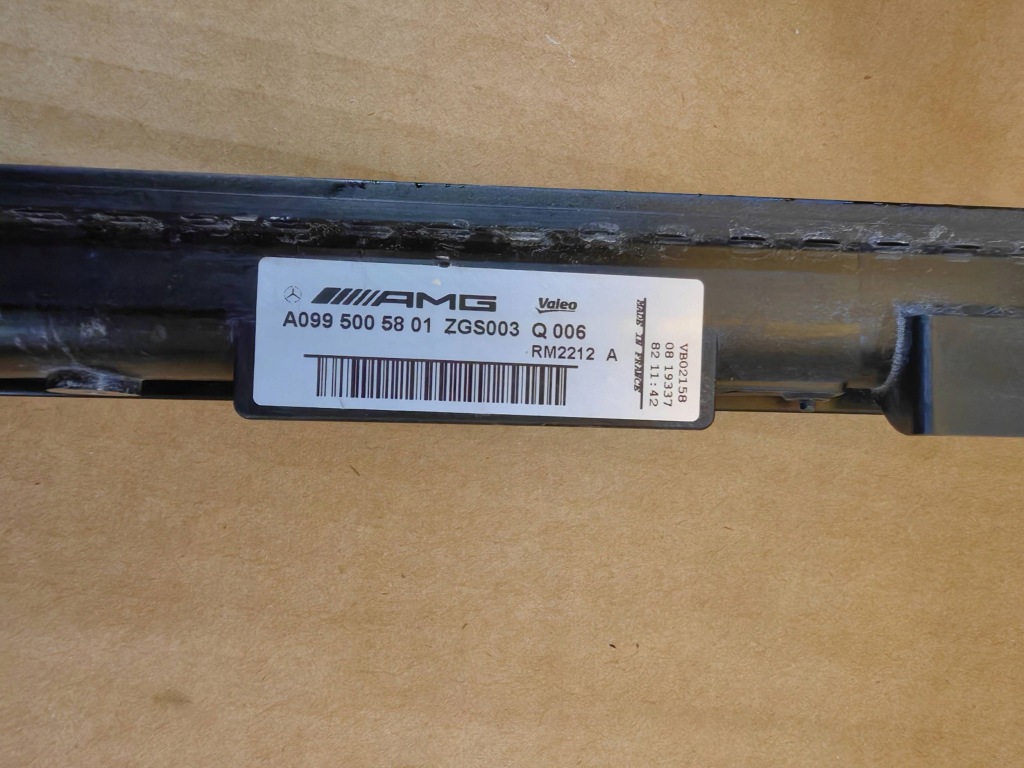 фото №6, Mercedes w118 w177 w247 45 amg - baniaki обшивки радіатора