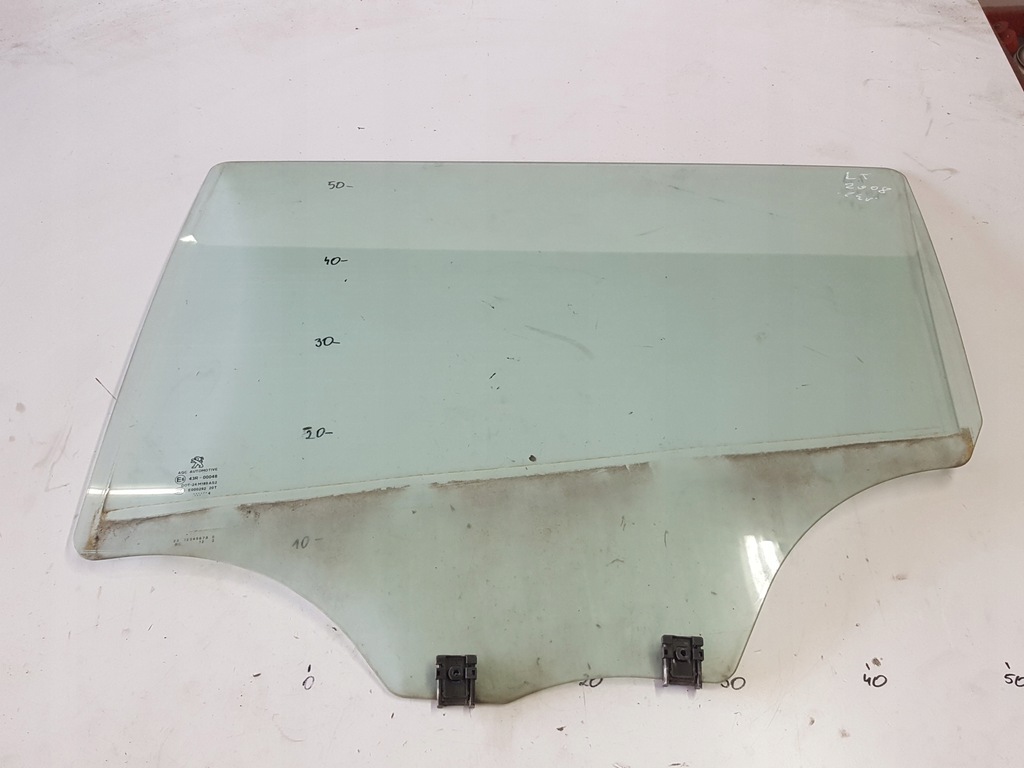 фото №1, Peugeot 2008 i 14r стекло дверь левая задняя