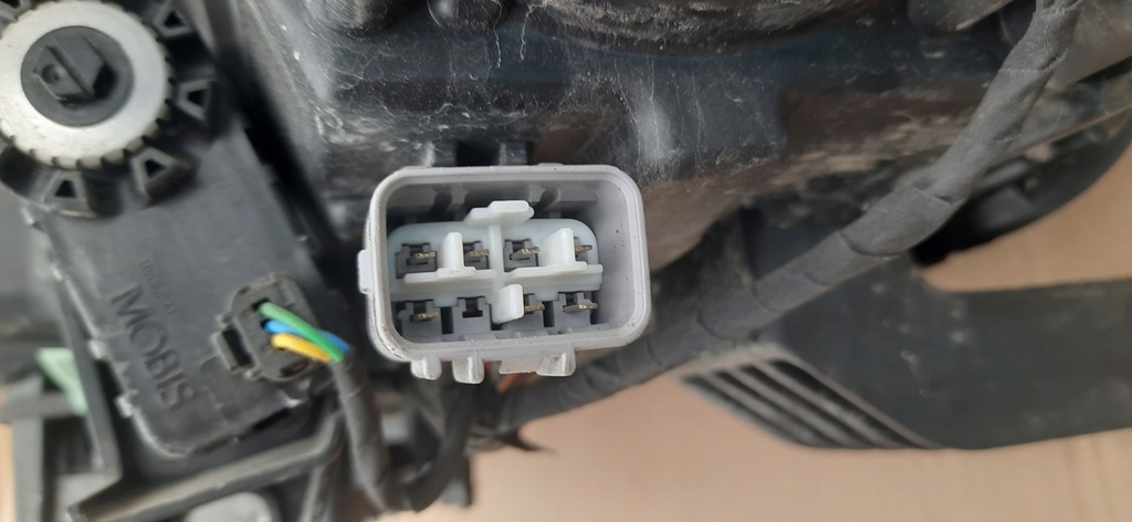 фото №11, Лампа перед правая mitsubishi outlander iii lift