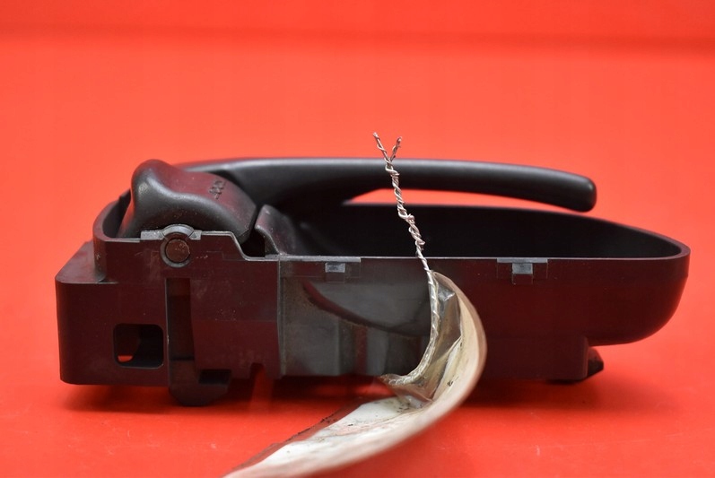 фото №5, Ручка внутренняя правая перед subaru impreza 2 ii lift 05-07