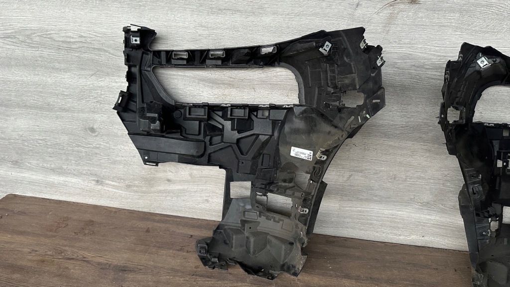 фото №8, Bmw x7 g07 lift направляющая бампера передний правый lub левый 9881250 9881249