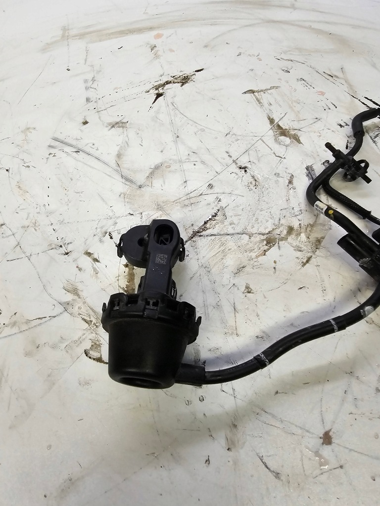 фото №3, Шланг вакууму audi s3 golf r 06k133595