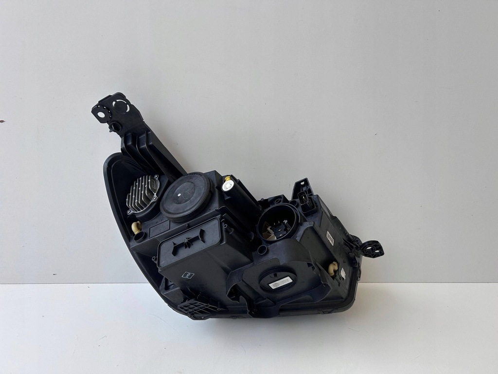 фото №6, Opel grandland x лампа левая перед yp00015780 оригинал