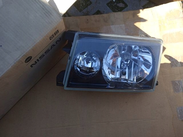 фото №1, Nissan terrano ii лампа ліва передня перед фара oryg.