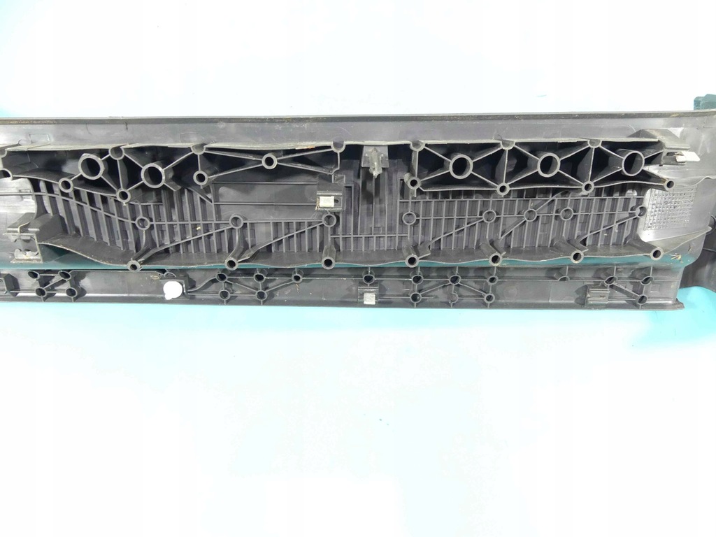 фото №7, Vw caddy iii 2k 2k0853372 молдинг поріг права