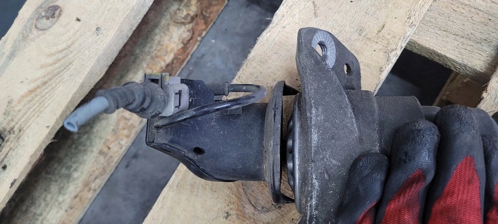 фото №12, S6 c7 4g lift a6 амортизатор задняя 4.0 tfsi 4g0616031ae s7 4g a7