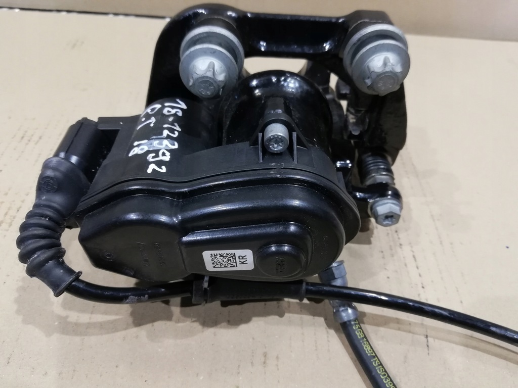 фото №15, Bmw i8 суппорт тормозной задняя левый правый чёрный 25km