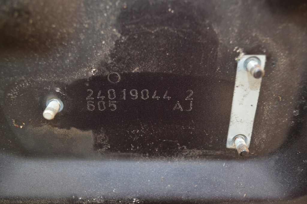 Купить Капот audi a8 4e0 дорестайлинг  малый решётка радиатора 02-05