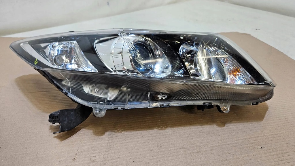 фото №1, Лампа перед передняя правая honda civic ix sedan линза