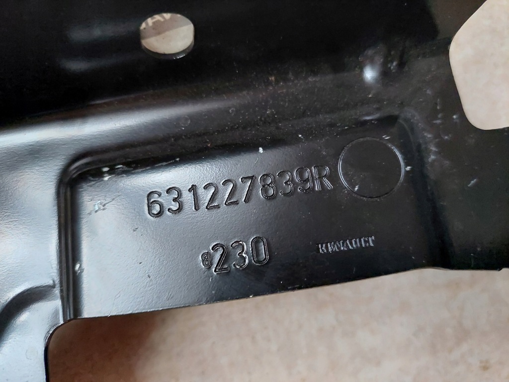 фото №4, Кронштейн крыла - правый - renault captur