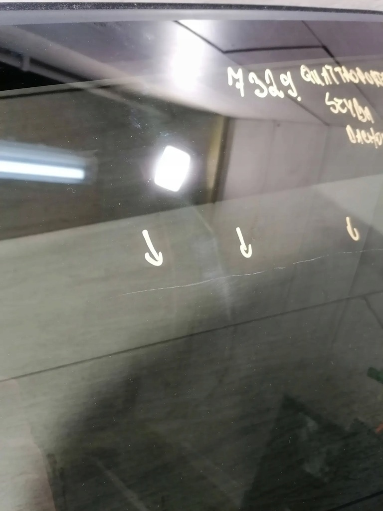 фото №8, Quattroporte стекло кровельная 6117075d