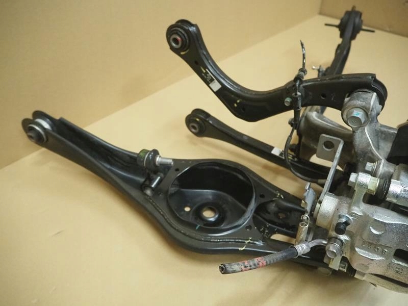 фото №4, Поворотний кулак ступиця правий задня kia niro