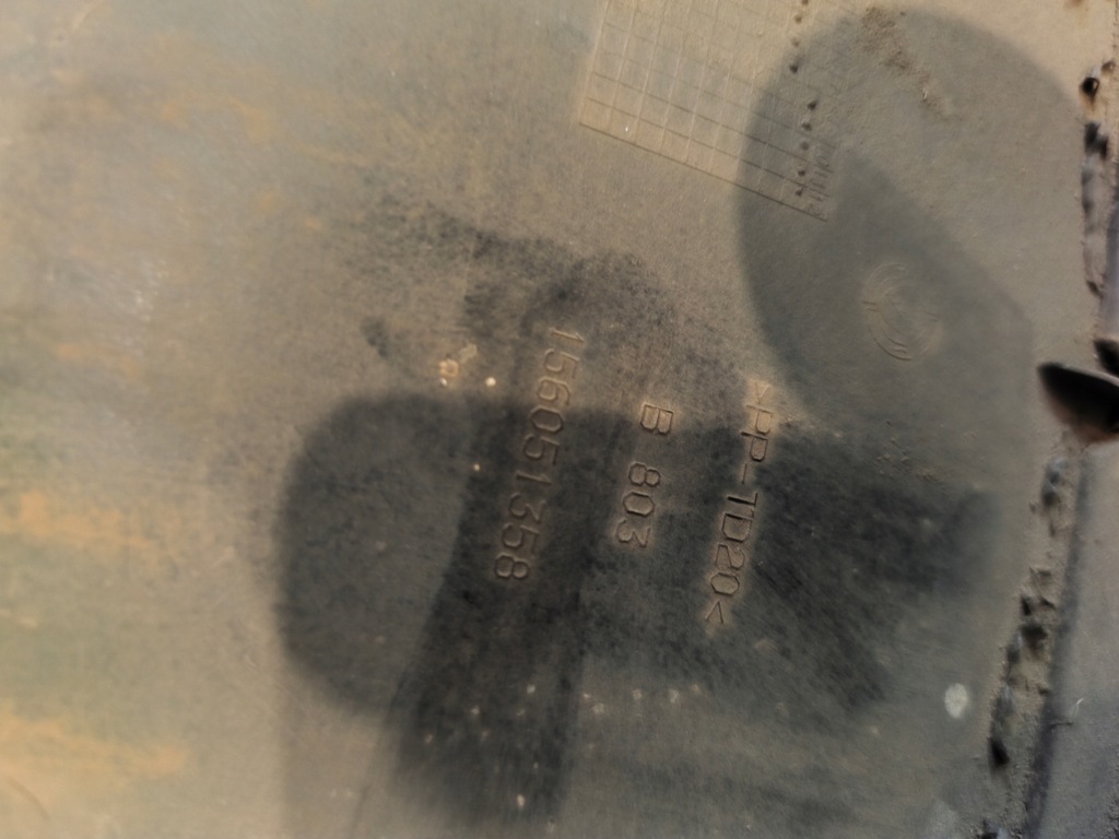 фото №7, Защита обивка крышки задняя задний hb 3d alfa romeo 147 00-04