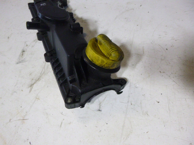 фото №3, Кришка клапанів renault megane 1.5 dci 8200433603