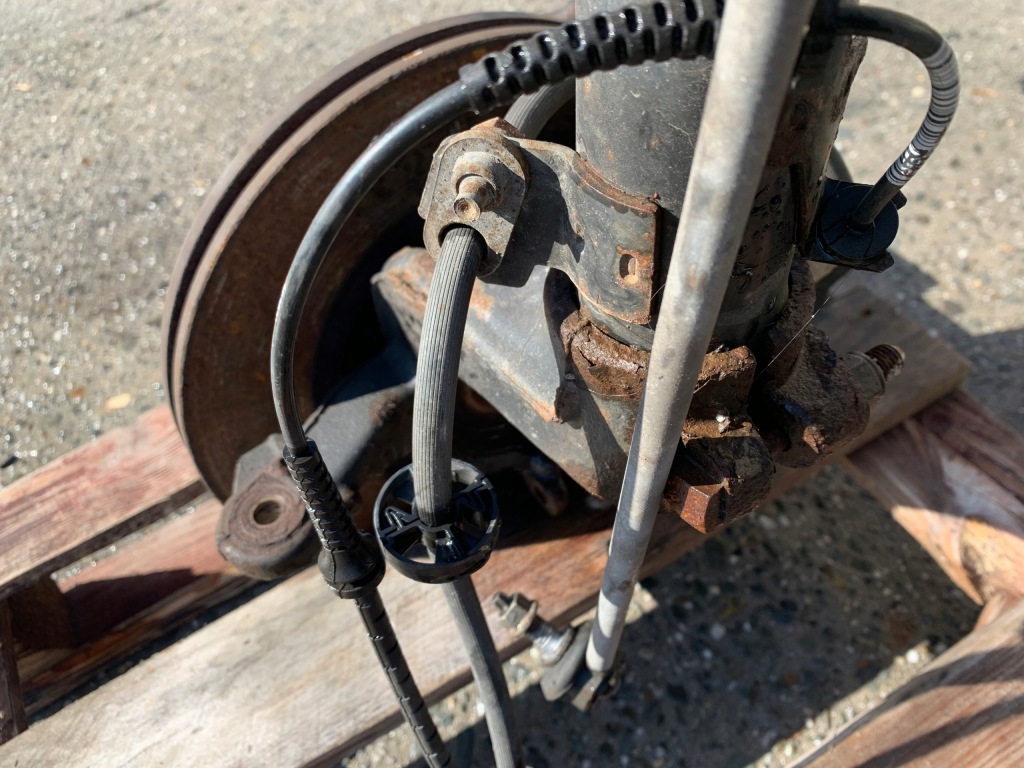 Opel crossland x 1.2 автоматична коробка передач macpherson поворотний кулак амортизатор лівий перед Доставка