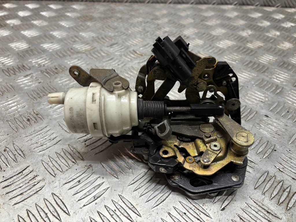 Купити Mercedes s w140 замок двері лівий задній доводчик a1407300935